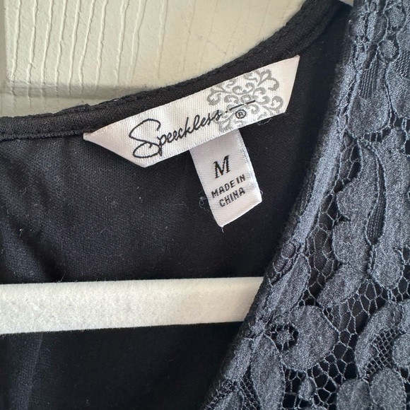 Black lace dress - Picture 7 of 7